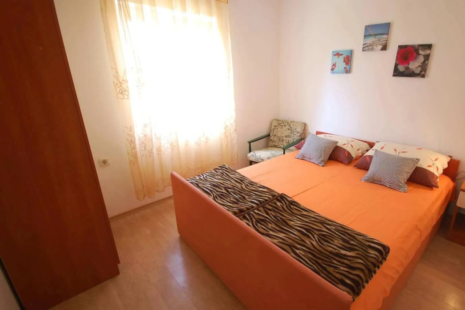 Apartments With A Parking Space Njivice, Krk - 21773  Njivice