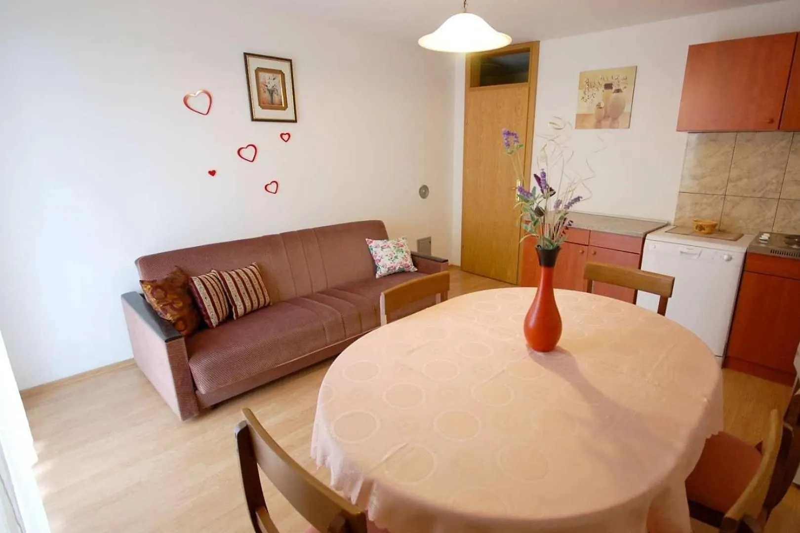 Apartments With A Parking Space Njivice, Krk - 21773 Croatia